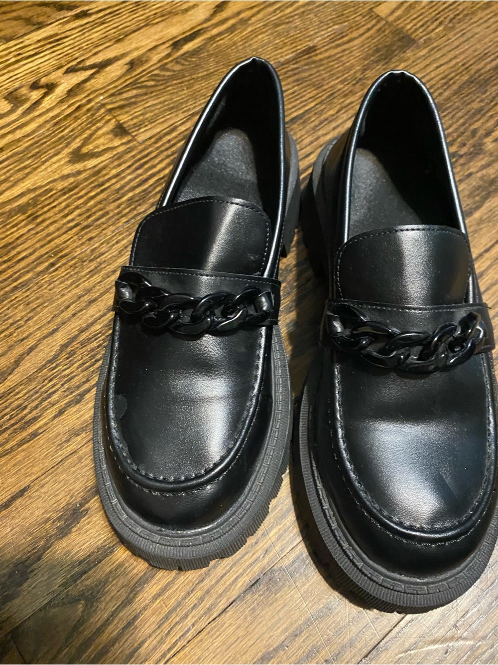 Women's Black Chain-Trim Loafers